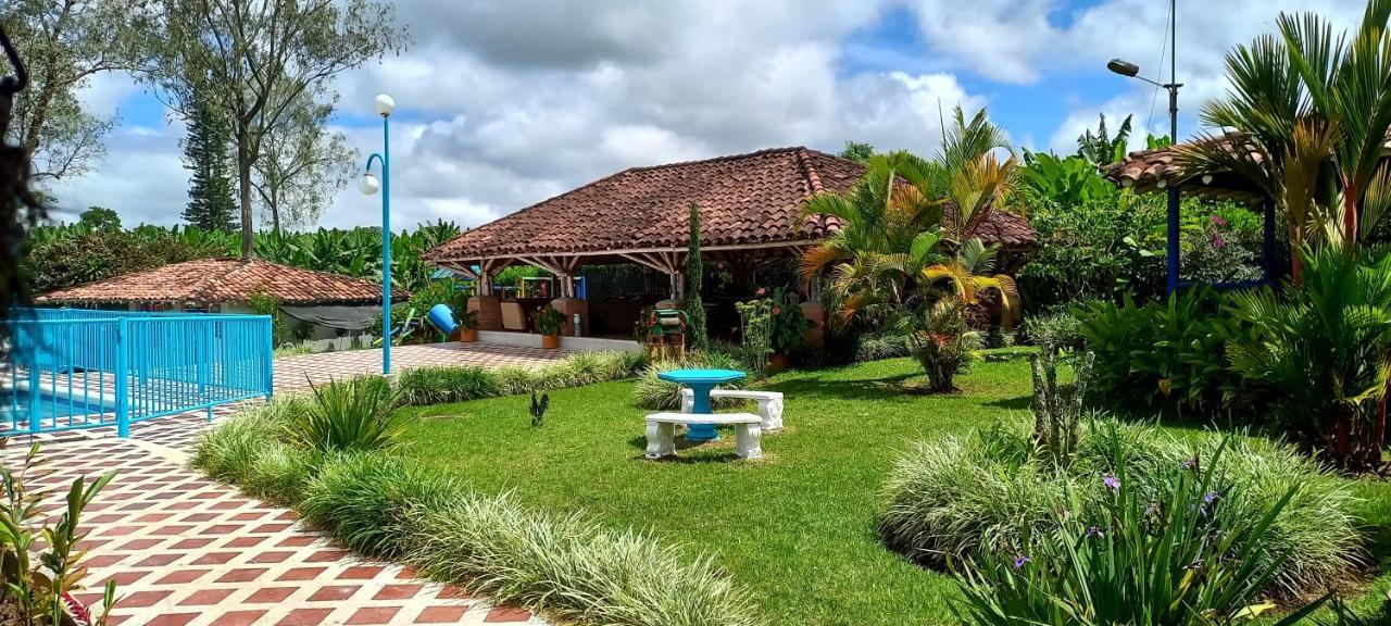 Finca Hotel Villa Del Sol 푸에블로 타파오 외부 사진