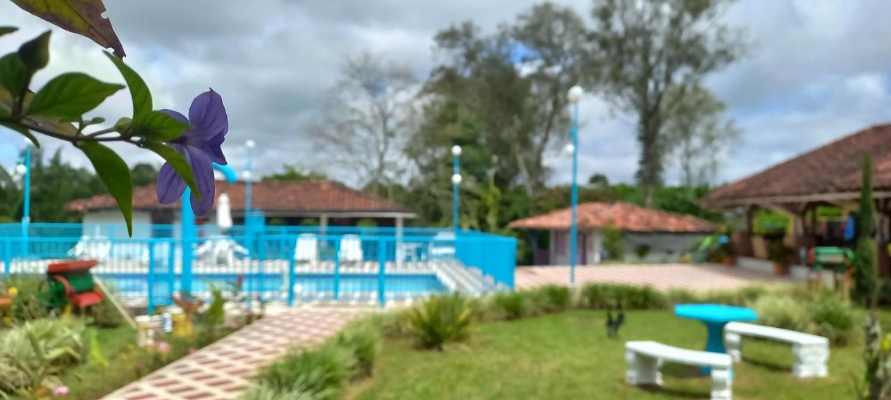 Finca Hotel Villa Del Sol 푸에블로 타파오 외부 사진