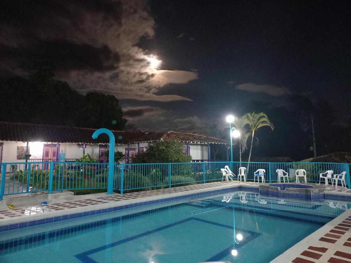 Finca Hotel Villa Del Sol 푸에블로 타파오 외부 사진